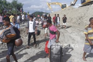 Ada Longsor, Jalan Trans Pulau Timor Terputus