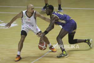 Bali United Basketball Kalahkan Satya Wacana Salatiga