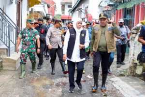 Banjir Bandang Terjang Bondowoso, Khofifah Cek Langsung Penanganannya