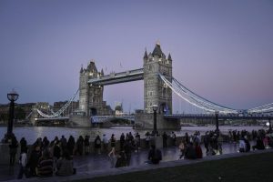 Jaringan Televisi Independen Iran di London Ditutup Atas Perintah Polisi