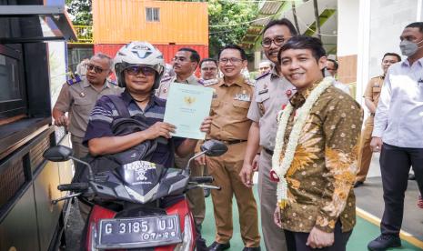 Kabupaten Bekasi Luncurkan Layanan Pertanahan Drive Thru