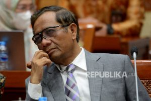 Mahfud Ingatkan Seluruh Pihak Hindari Politik Praktis di Masjid