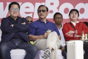 Momen Erick Thohir Nonton Bareng F1 Powerboat Bersama Luhut dan Puan