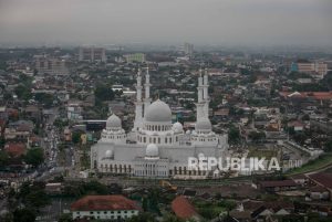 Surakarta Optimalkan Wisata Masjid Sheikh Zayed Dongkrak Ekonomi