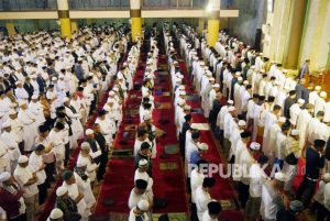 Sholat Subuh, Niat dan Tata Caranya Beserta Doa Qunut
