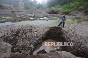 Tak Punya Izin, Lima Orang Penambang Pasir di Lereng Merapi Ditangkap