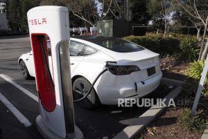 Tesla Recall Ratusan Ribu Unit Mobilnya di Amerika Serikat