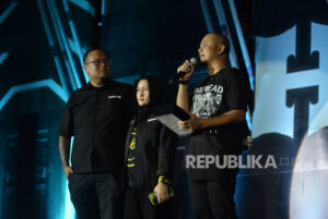 Hammersonic Persembahkan Legend/Lifetime Achievement Awards untuk Eben Burgerkill