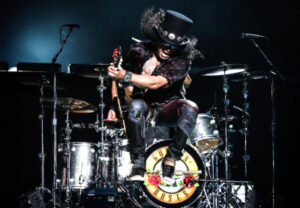 Guns N’ Roses Tamu Istimewa Pertunjukan American Express BST Hyde Park