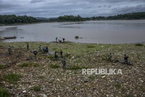 325 Ton Sampah Sungai Citarum Dikelola Greeneration Foundation