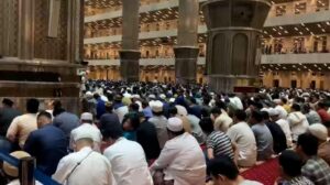 Begini Suasana Tarawih Perdana di Masjid Istiqlal Jakarta