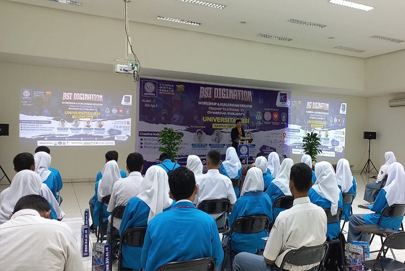 Bersama DCC, Universitas BSI kampus Cibitung sukses gelar Workshop BSI Digination 2023