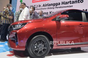 Buka Pameran Mobil, Airlangga Sebut Banyak Uang Nganggur di Perbankan