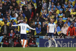 Harry Kane Sesumbar Bisa Cetak 100 Gol untuk Inggris Sebelum Pensiun