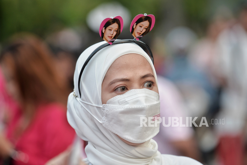 Jelang Konser Black Pink, Penonton Berdatangan