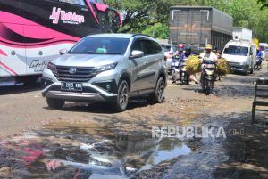 Jumlah Aduan Meningkat, Jateng Optimalkan APBD Tangani Jalan Rusak