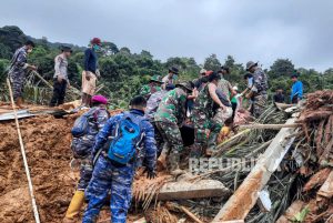 Korban Meninggal Akibat Bencana Tanah Longsor di Natuna 21 Orang