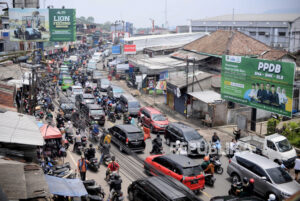 LIbur Nyepi, Lalu Lintas di Kawasan Puncak Padat