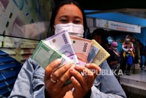 Analis: Rupiah Menguat Dipengaruhi Data Inflasi AS yang Rendah