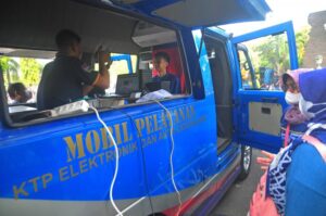 Layanan KTP-Elektronik Mobile Sasar Penduduk Rentan Yogyakarta