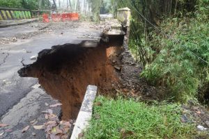 Longsor Timbun 6 Rumah dan 17 Warga di Bogor, Dua Meninggal, Empat Orang Belum Ditemukan