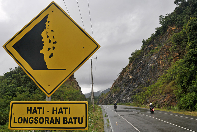 Longsor di Jalan Yogyakarta-Semarang, Polisi Panggil Kontraktor yang Bekerja di Lokasi