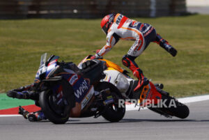 Marc Marquez Dikenakan Penalti Setelah Tabrak Oliveira