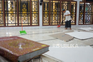 Masjid Sepi Syiar Dakwah Meski Bertebaran dan Bangunannya Megah, Tanda Kiamat?