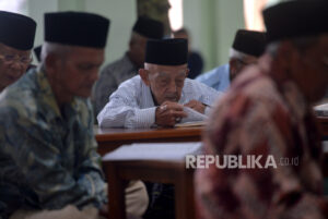 Melihat Tradisi Semaan Alquran di Masjid Agung Magelang