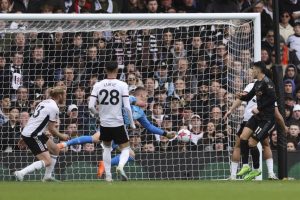 Menang Lawan Fulham, Arsenal Jaga Keunggulan Lima Poin dari Manchester City