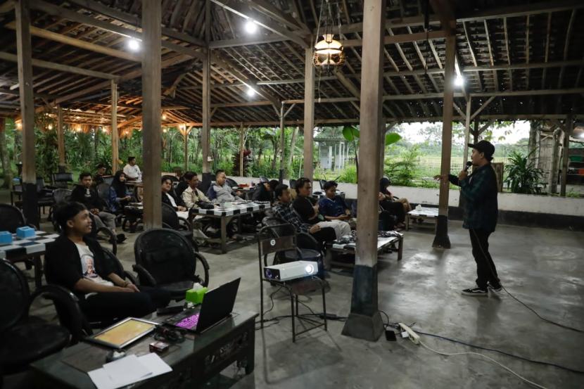 Milenial Klaten Diajak Latih Kemampuan Public Speaking untuk Cetak Pemuda Berkualitas