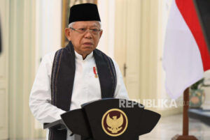 Momen HUT Al-Azhar, KH Ma’ruf Amin Dianugerahi Tokoh Wasathiyah