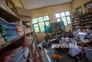 Pakar Sarankan Majukan Jam Sekolah Dilakukan Bertahap