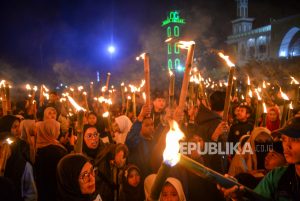 Pawai Obor Sambut Ramadhan | Republika Online