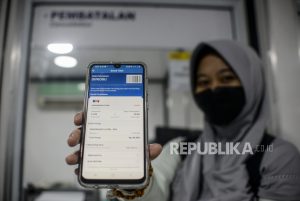 Pembatalan Tiket KA Pangrango Imbas Tanah Longsor