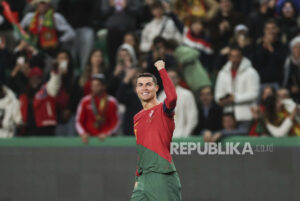 Ronaldo Merasa Istimewa Cetak 2 Rekor Sekaligus di Usia 38 Tahun Bersama Portugal