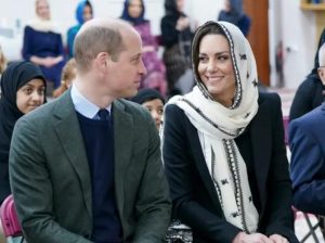 Pria Muslim tidak Jabat Tangan Kate Middleton, Istana Buckingham: Putri tidak Tersinggung