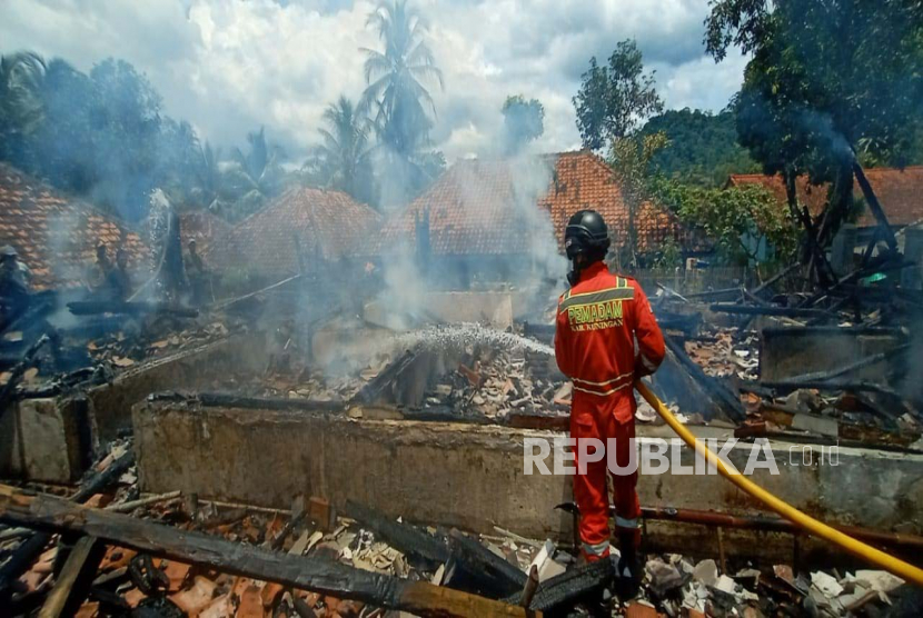 Rumah Petani di Kuningan Kebakaran, Padi Dua Kuintal Ikut Terbakar