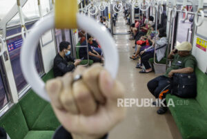 Selama Ramadhan, Penumpang Boleh Buka Puasa di KRL