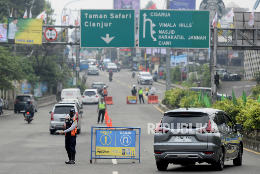 Sistem Ganjil Genap DIberlakukan di Jalur Puncak