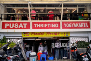 Thrifter: Yang Bikin Hancur UMKM Barang Tiruan dari Cina, Bukan Pakaian Bekas Impor