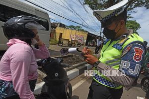 Tingkat Kepatuhan Pajak Kendaraan Bermotor Hanya 56 Persen