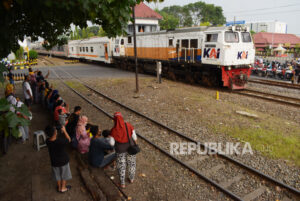 Warga Diminta tidak Ngabuburit di Area Jalur Kereta Api