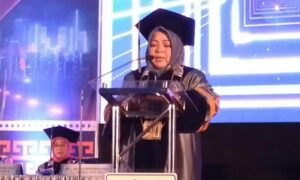 Wisuda Kampus Digital Bisnis UNM, Rektor Minta Wisudawan Manfaatkan Perkembangan AI