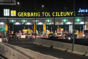 12 Gardu di Gerbang Tol Cileunyi Dioperasikan untuk Arus Mudik