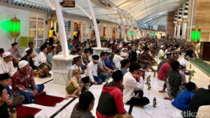 Pentingnya Buka Bersama (BUKBER) di Masjid