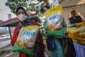 Warga Bandung Antusias Menyerbu Berbagai Pasar Ramadhan, Selain Murah Ini Penyebab Lainnya