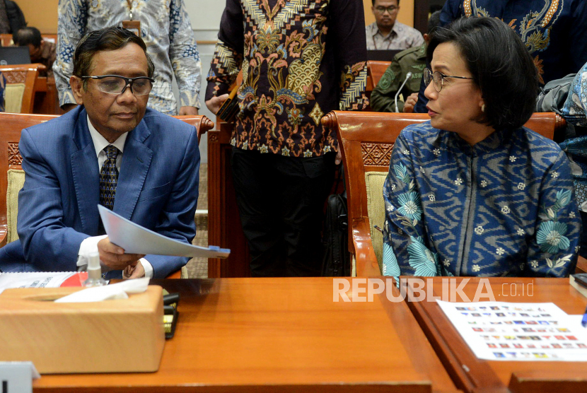 Bahas Transaksi Rp 349 Triliun, Mahfud MD dan Sri Mulyani Rapat dengan Komisi III DPR