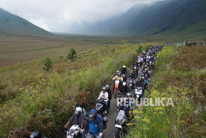 Wisata Gunung Bromo Ditutup Total Saat Peringatan Yadnya Kasada