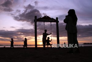 Atraksi Kesenian dan Festival Makan Enak Meriahkan Peringatan Hari Otda ke-27 di Makassar